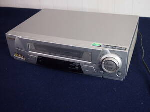 中古品☆シャープ☆ビデオカセットレコーダー☆ＵＣ－ＨＦ８３０◆１０３Ｓ４－Ｂ８４８３