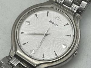 SEIKO セイコー　本物　ラウンドモデル　V701-1T50　メンズ腕時計　稼働品