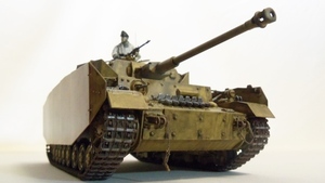 1/35 タミヤ　ドイツ軍　四号戦車H型　Ⅳ号戦車　初期型 sd.kfz.161/1　完成品 