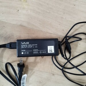 ACアダプター　VAIO