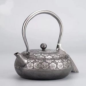高級感満載！砂鉄 南部鉄器 大容量鉄壺 コーティングなし 手作り鉄 やかんを沸かす お茶の道具 