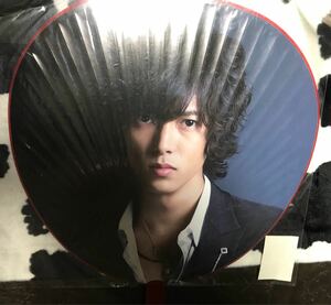 山下智久☆ＮＥＷＳ ＤＩＡＭＯＮＤツアーうちわ☆新品未使用