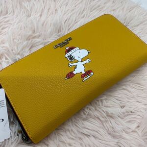 新品未使用　COACH コーチ 財布 長財布 PEANUTS スヌーピー アコーディオン ウォレット CE715