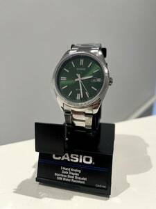 Casio MTP1302D-3AV Green Dial Watch NEW NEVER WORN LIMITED DIAL 海外 即決