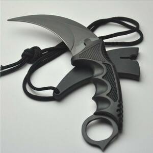 特価出品！！迫力の本格カランビットナイフ　フルタングナイフ　サバイバルナイフ！Karambit　サバイバルナイフ！匿名配送！