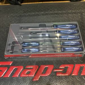 新品　Ｓｎａｐ－ｏｎ　スナップオン　限定品　新色　メタリックブルー　７本セット 旧グリップ　ドライバーセット　レッド 正規品　新品