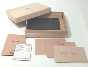 美品　MIU MIU　ミュウミュウ　黒　レザー　カードケース　5MC002