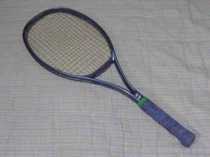 【中古品】YONEX　ヨネックス　硬式　テニスラケット　VIBLESTY　RQ-170
