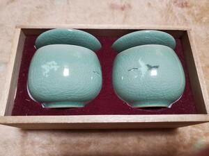 新品　東谷 金正黙 造　高麗青磁　蓋物 蓋茶碗　2点　箱付　蓋付夫婦湯呑み