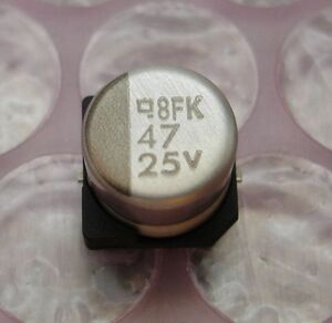 メーカー不明 チップ電解コンデンサ 25V 47μF [10個組].HF4