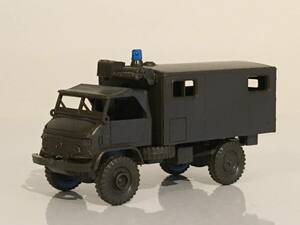  Roco MINITANKS　ロコH0スケール（1/87） Mercedes Benz Unimog U404 S｜Art. - Nr. 241