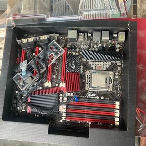 ASUS ゲーミングマザーボード　i7 990x extreme