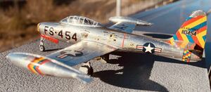 イタレリ 1/72 リパブリックF-84F サンダーストリーク アメリカ空軍戦闘機 メタルック仕上げ完成品　雰囲気良好の作品です
