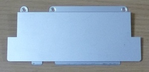 7075 MacBookPro 15inch CoreDuo2.16GHz 底面メモリカバー