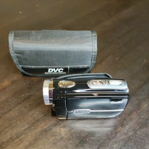#144 Kenko デジタルビデオカメラ VS-FUN III 動作確認済み 中古品 美品 ケース SDカード付 回転式液晶モニター 単四形アルカリ乾電池
