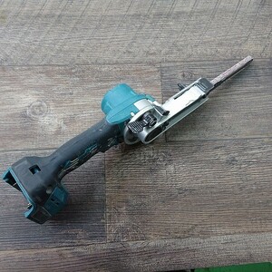 【中古現状品】Makita　マキタ　BS180D　18V　９ｍｍ 充電式ベルトサンダ