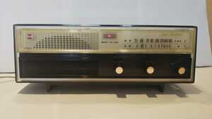 大阪オンキョー 真空管ラジオ OS-195型（1961年昭和36年式）、作動、美品。