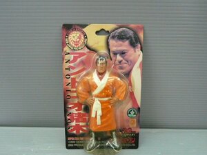 ☆未開封♪保管品♪2002年 新日本 プロレス アントニオ 猪木 フィギュア 30周年記念版 オレンジガウンver 管理/R992☆