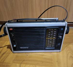 昭和レトロ ソニーラジオ ICF-5300完動品ACアダプタ付き