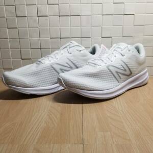 送料無料・新品未使用！！ニューバランス new balance ランニングシューズ スニーカー / W413LW2.D / 白 ホワイト 23.0ｃｍ