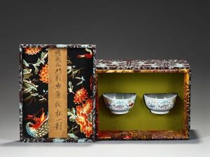 古びた蔵『明 成化年製 陶磁器 鬥彩魚藻紋杯一対』極細工 置物 擺件 古賞物 古美術 中国古玩