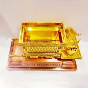 黄金メッキ銅スタンドエルサレムレプリカ像 ユダヤ人の証言 ユダヤイスラエル装飾ギフト　置物契約の箱 17.7cm×10.1cm×11.8cm　１ 個