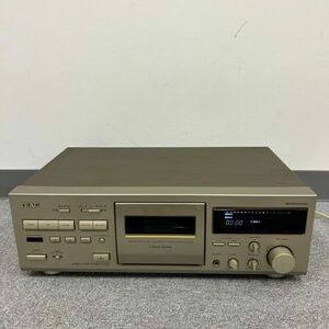 C658-I30-5858 TEAC ティアック カセットデッキ V-1050 3ヘッド ※通電確認済み