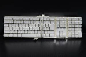 C1988 @ L　Apple　アップル　Mac　純正キーボード　USB　A1048　動作品