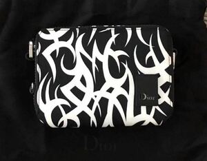 Dior homme ディオール　トライバルモチーフ　サドルバッグ　ミニショルダーバッグ　財布 ウォレット　メンズ　ディオール ロゴ　Trival