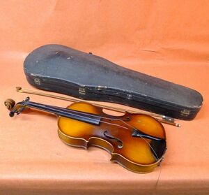 l114 Suzuki バイオリン Antonius Stradivarus 1720 Anno 1962 1/2 サイズ:幅約19cm 高さ約53cm 奥行約7cm/140