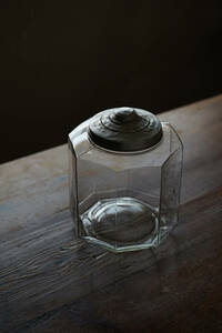 古い型吹きガラスの八角硝子容器 / 大正~昭和・日本 / アンティーク 古道具 ガラス 菓子瓶