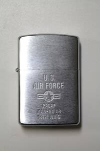 51 ZippoジッポーU.S.AIR FORCE PACAF KADENA AB18TH WING米国 空軍 嘉手納 航空基地1994年USA製ミリタリー オイル ライター/シルバー系