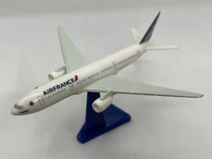 ■★オランジーナ限定　エールフランス　ミニチュア飛行機コレクション　ボーング　777-200