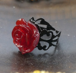 新品 アンティーク調ゴシック薔薇リング指輪　フリーサイズ