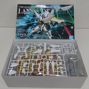 開封品 未組 プラモデル 1/35 HG ランスロット・アルビオン コードギアス 反逆のルルーシュR2 プレミアムバンダイ限定 5063599 A360