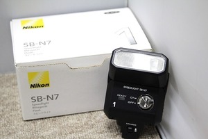 ニコン Nikon スピードライト[直列制御方式TTL自動調光スピードライト] SB-N7