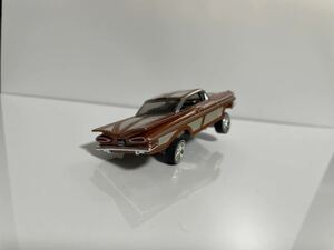 1/64 インパラ ローライダー仕様 ハイドロ 改造 マイスト ミニカー lowrider impala アメ車 ローライダー 1:64 