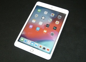 Apple iPad mini3 64GB ホワイト&シルバー MGGT2J/A スピード発送！ アイパッド 3rd アップル