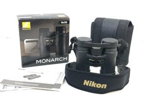 【2058】Nikon ニコン MONARCH 7 8x30 モナーク 双眼鏡 ネックストラップ ケース キャップ付き ダハプリズム式 中古品　