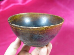 B　クメール黒釉碗①　１２世紀　カンボジア　遺跡発掘品　陶器　東南アジア