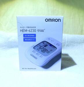 ☆【未開封】オムロン OMRON 手首式血圧計 HEM-6230 メモリ2人×100回 巻きやすい薄型カフ☆送料350円～ 