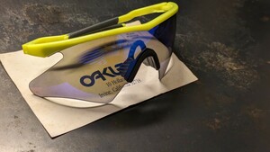 OAKLEYオークリー Mフレーム 初期タイプ　ジャンク品