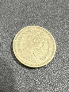 イギリス 1983 1ポンド 外国コイン 硬貨 アンティーク 流通/現状品 送84 同梱可