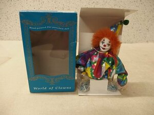 0440424w【World of Clowns くたピエロ LES-0064】人形/陶器製/ORヘアー/虹色＆水玉衣装/未使用保管品
