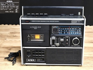 NY4-256【ジャンク品】AIWA　カセットラジオレコーダー　TPR-220　2ウェイ スピーカーシステム　ラジカセ　通電のみ確認　中古品　保管品