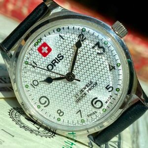 【レトロなデザイン】★送料無料★ オリス ORIS メンズ腕時計 ホワイトシルバー 手巻き ヴィンテージ アンティーク