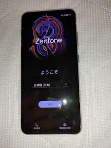 【極美品】Zenfone 8 メモリー16GB ストレージ512GB　5.9インチ トップスペック　 ホライゾンシルバー　国内版　