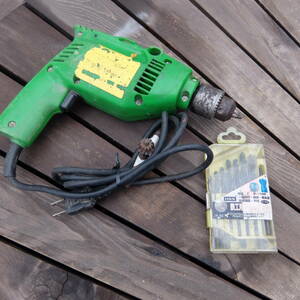 1IA17【動作良好】RYOBI　MD-10 10mm 2400RPM +鉄工用ドリル シンニング12本付き　一般鋼材・鋳鉄・軽金属・合成樹脂・木材　DIY　大工道具