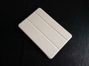 (薄型 軽量) iPad min5/mini4 共用 ホワイト レザー スマートケース 
