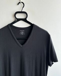 【美品】Calvin Klein カットソー 半袖 Tシャツ メンズ M ブラック 黒 Vネック カルバン クライン